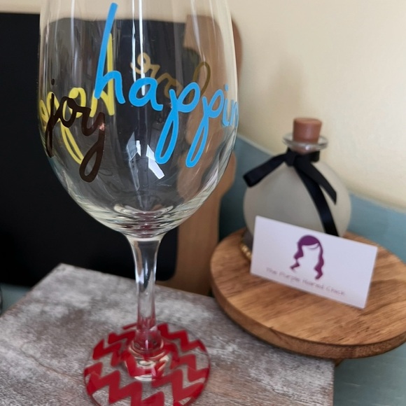 Handmade Decorated Oversized Glass - Picture 4 of 4